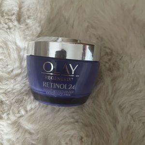 Olay Regenerist Retinol 24 Night Moisturizer